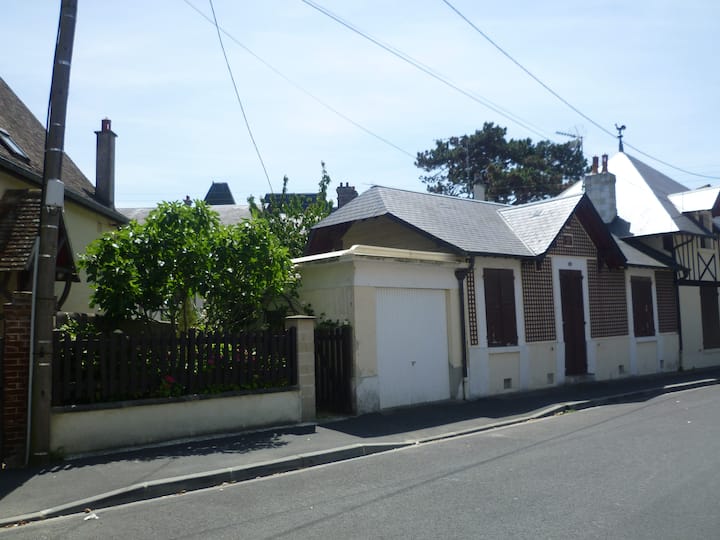 Maison Familiale, De Plain-pied, 5 Min De La Plage - Cabourg
