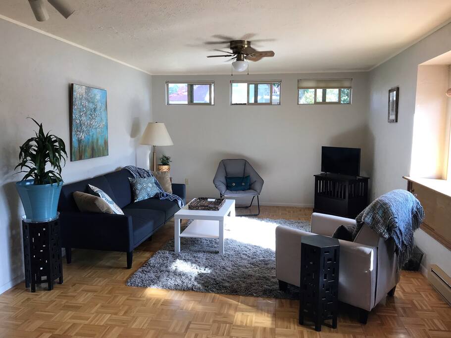 Sunny and spacious living room
