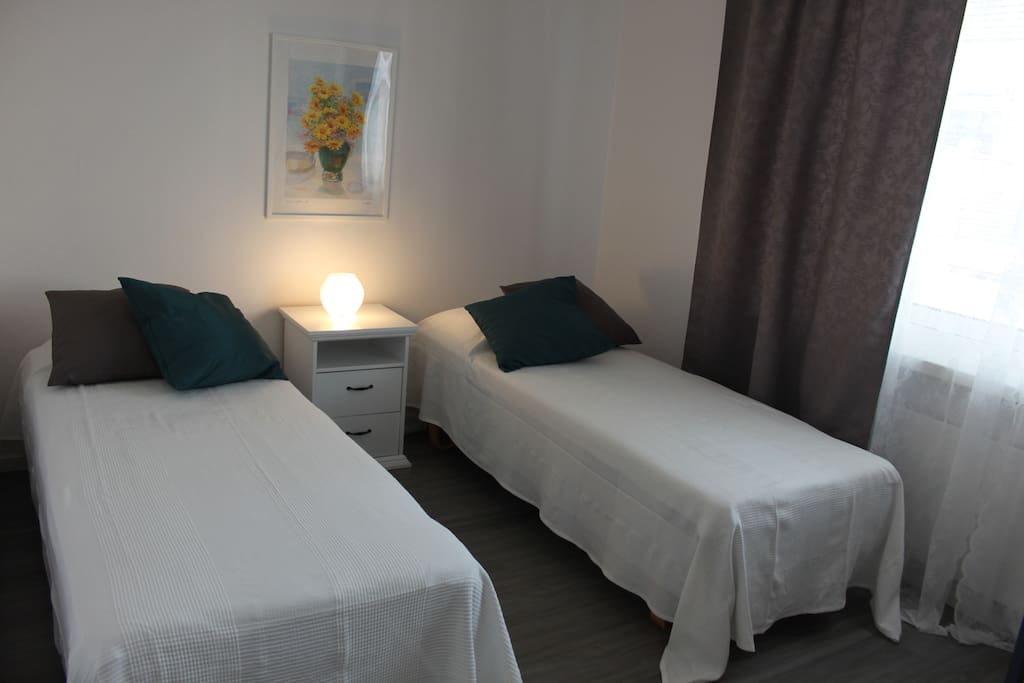 Smaller bedroom.