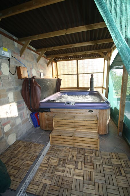 Jacuzzi