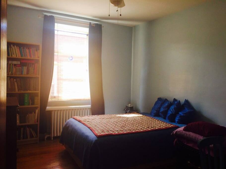 Bed room