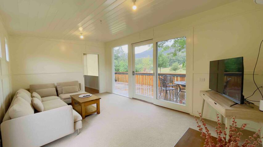 Tiny house at Gilderoy Valley Views-C gallery image 3