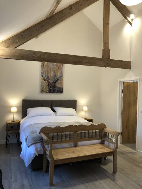 Stunning barn conversion near Bath & Longleat