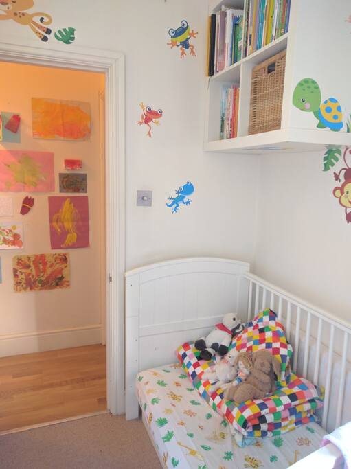 Bedroom 1 - for one baby/toddler