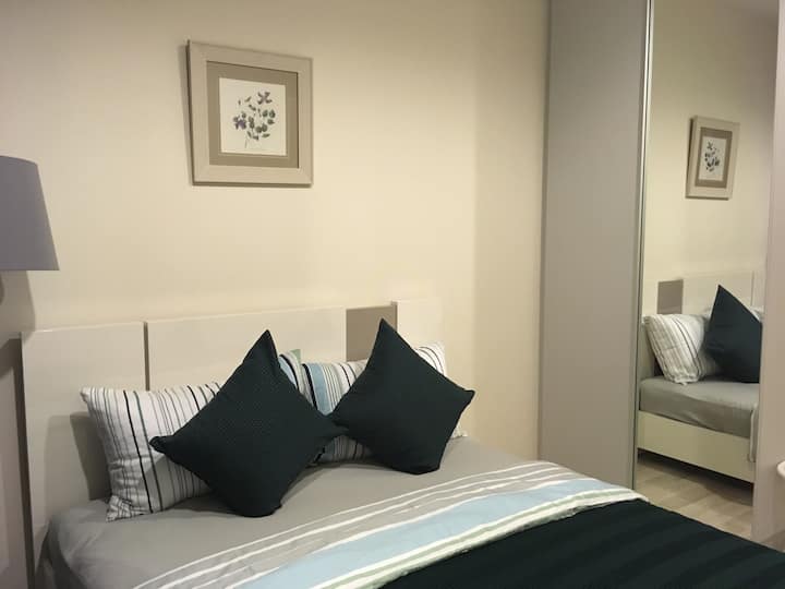Dormitorio 2, cama tamaño queen