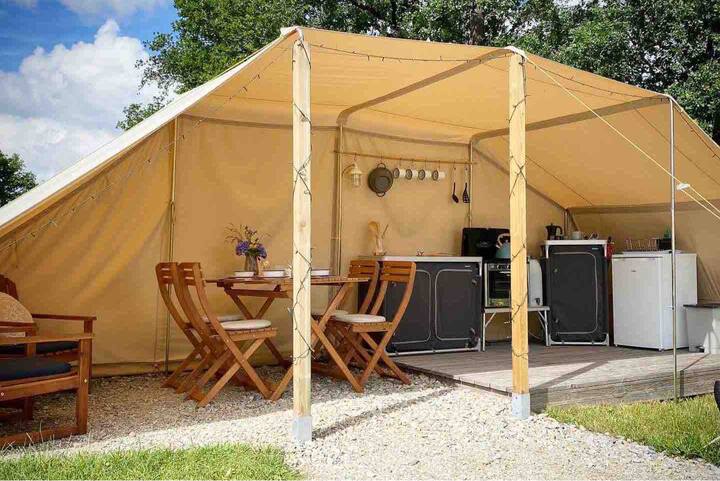 Stargazer Lotus Belle tent at Le Ranch Camping - Tents for Rent in  Madranges, Nouvelle-Aquitaine, France