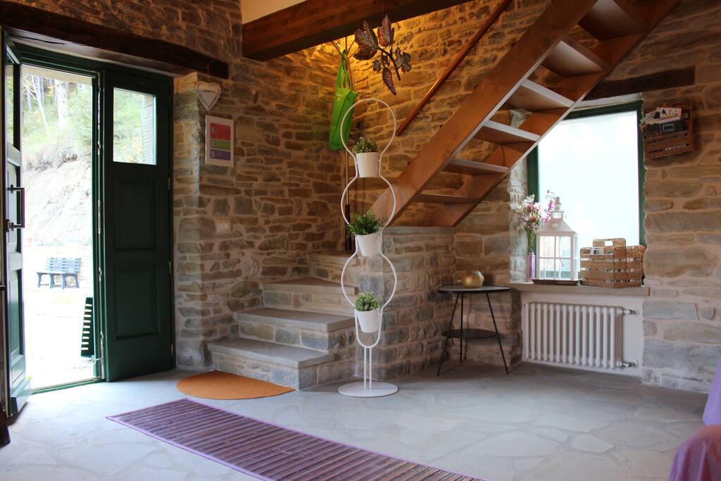 Ingresso con invito alle camere