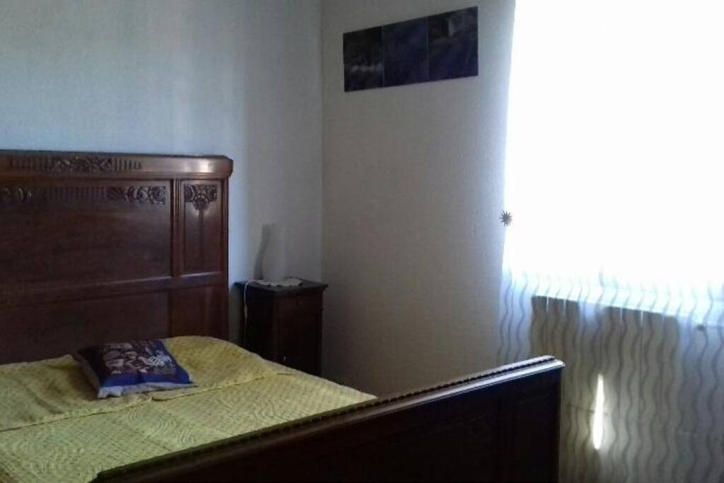 chambre lit 140