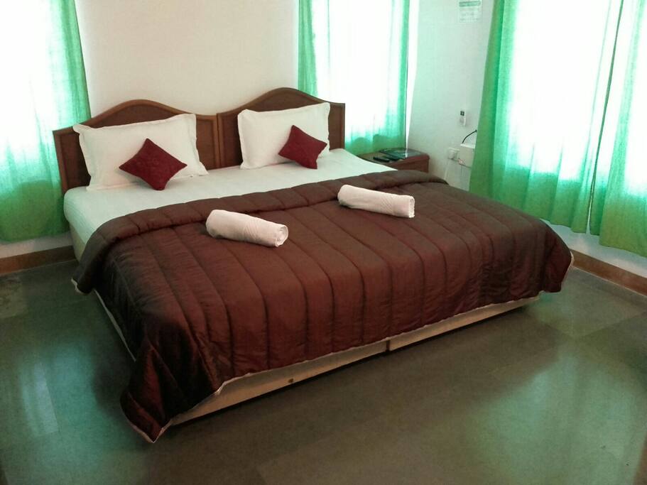 Spacious Bedroom with comfort mattresses and quality bed linen