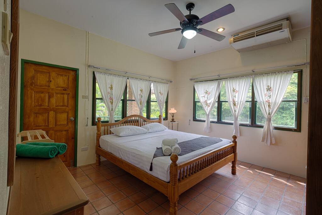 Villa 24 - Bedroom 1