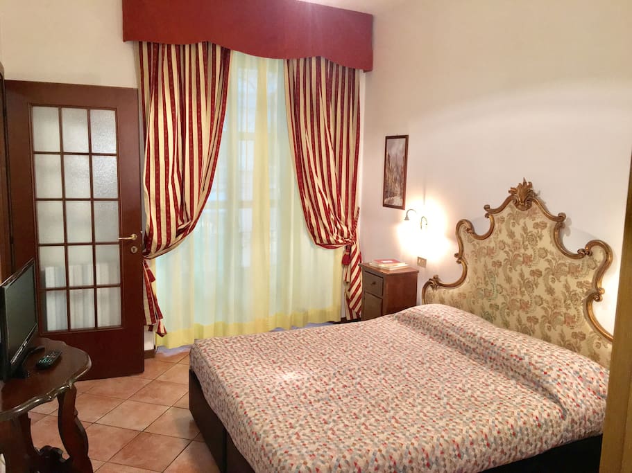 The bedroom - camera da letto