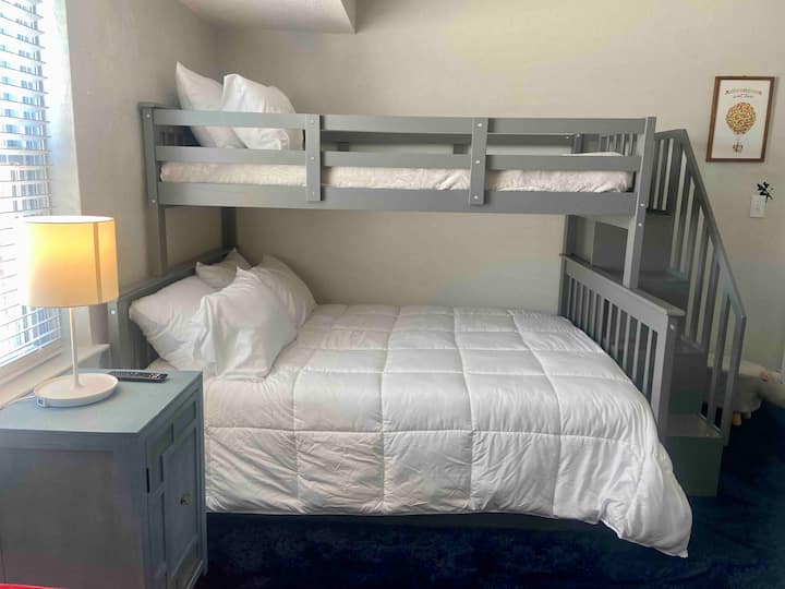 Chambre 3 lits superposés ' sont des matelas en mousse à mémoire de forme