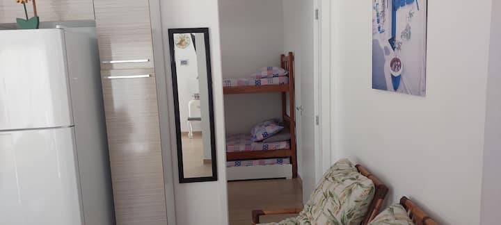 卧室出入大门1.