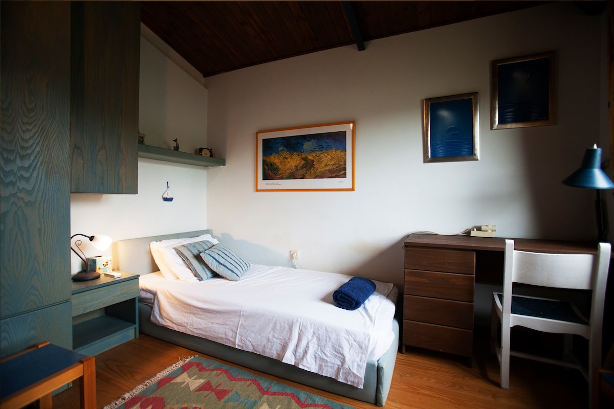 spavaća soba na katu br. 3 + kauč na razvlačenje