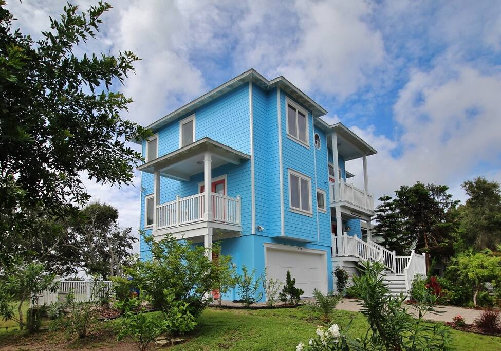Lots of private decks- perfect for taking in the scenery