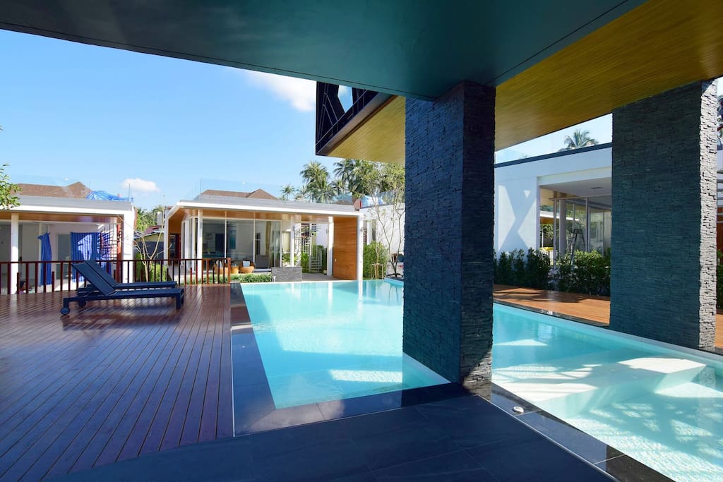ClubHouse Pool