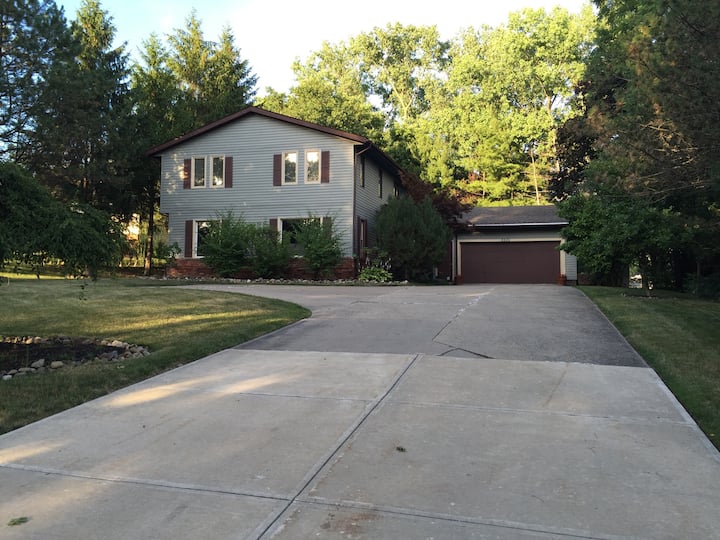 Beautiful Beachwood Home on Green