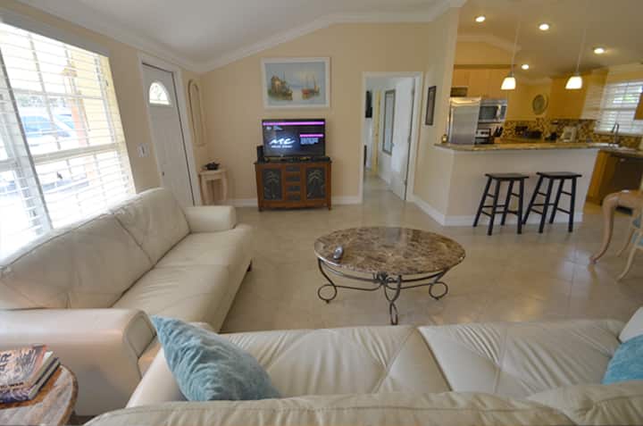 Palm Breeze - Naples, FL