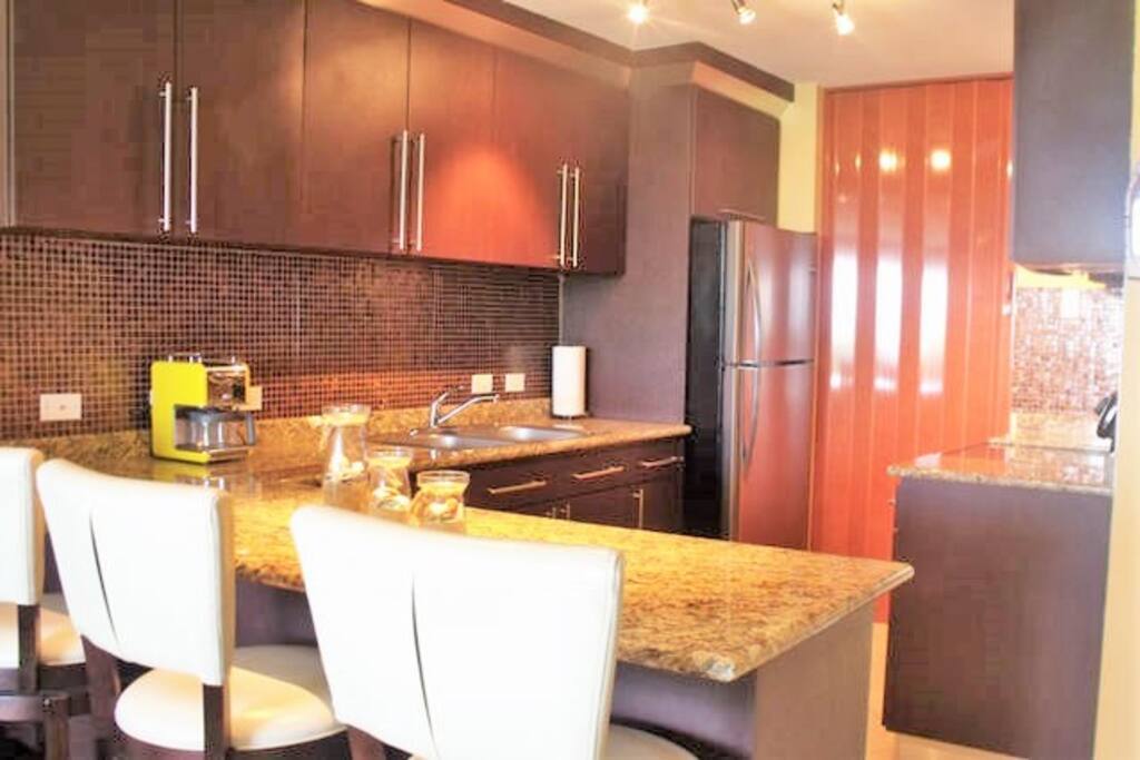 Full kitchen and laundry