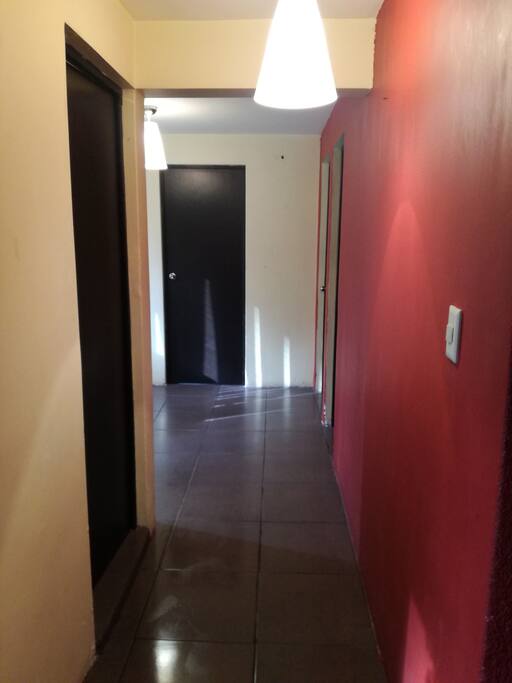 Pasillo hacia el cuarto