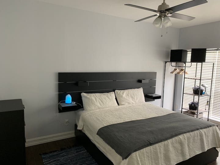 Master bedroom king size bed