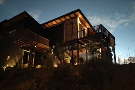 GRAMADO: suite master com entrada independente