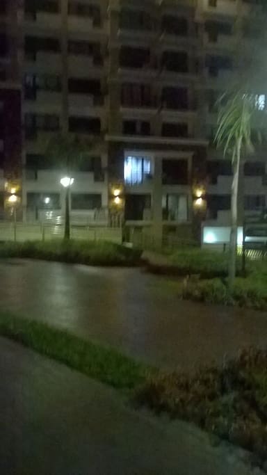 building 1 One Oasis Filinvest