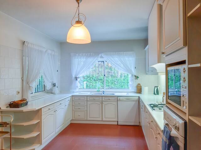 Beachfront Casa da Rampa ll gallery image 5