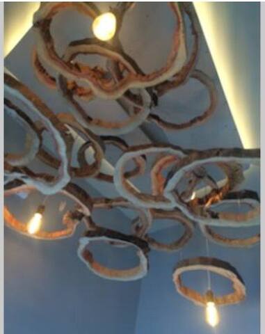 Absolutely Fabulous Westboro Home Perfect Location gallery image 5