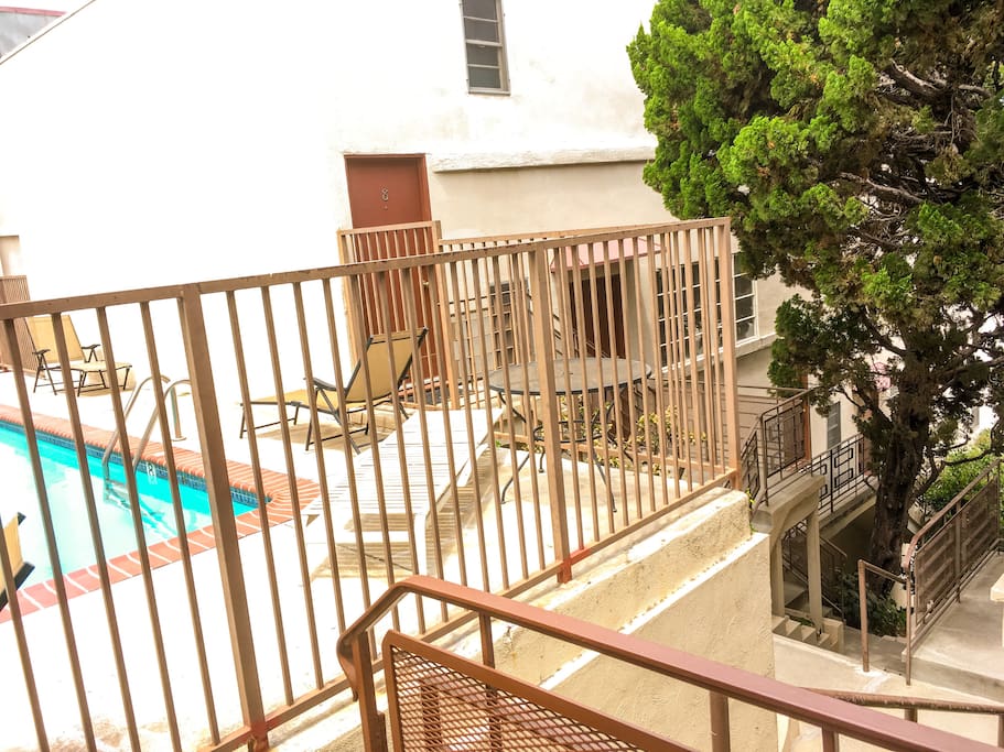 Up the street level & tranquil apartment complex. Prioritize your safety with the gated entrance to this community away from traffic noise (which anyone in LA can't help but appreciate !)