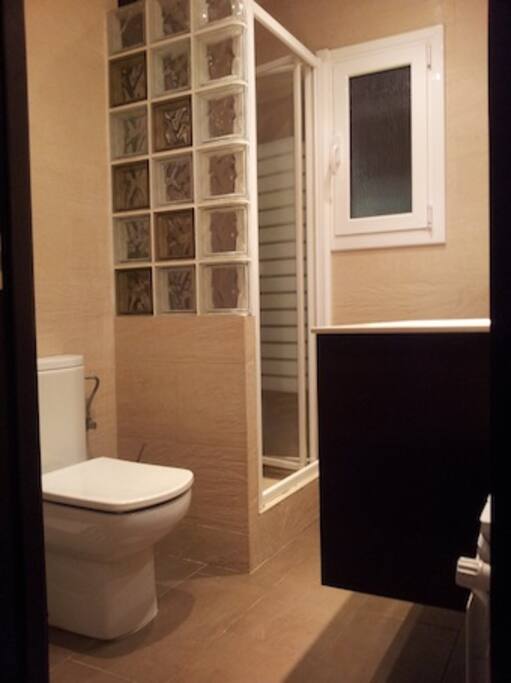 Baño/Bathroom