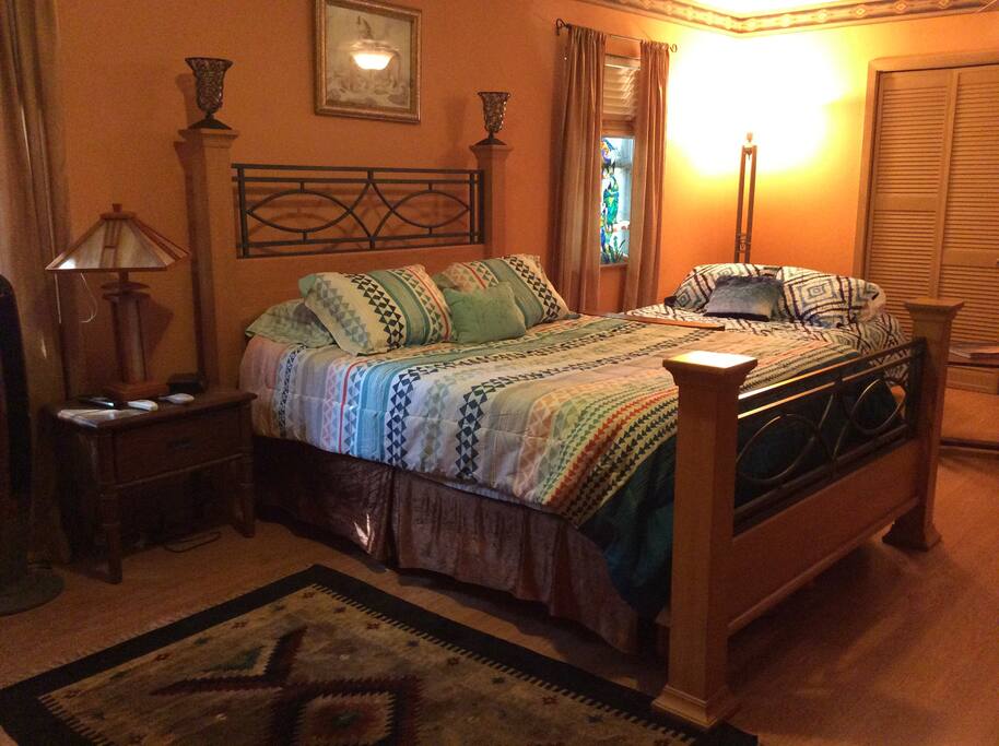 Queen size bed