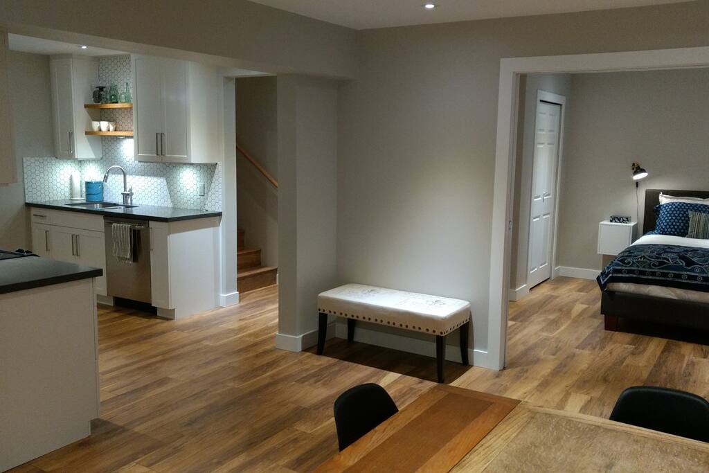 Tastefully decorated with a combination of modern and vintage pieces.