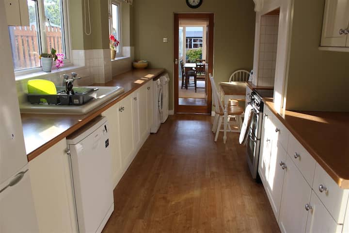 Double Room Available - Bedford