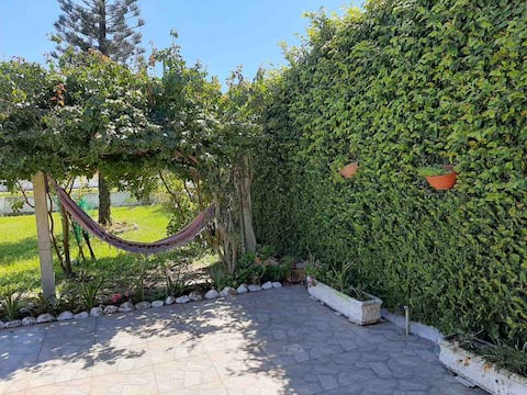 Big house on the beach, with internet!