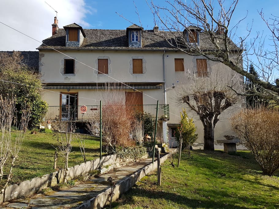 maison côté jardin