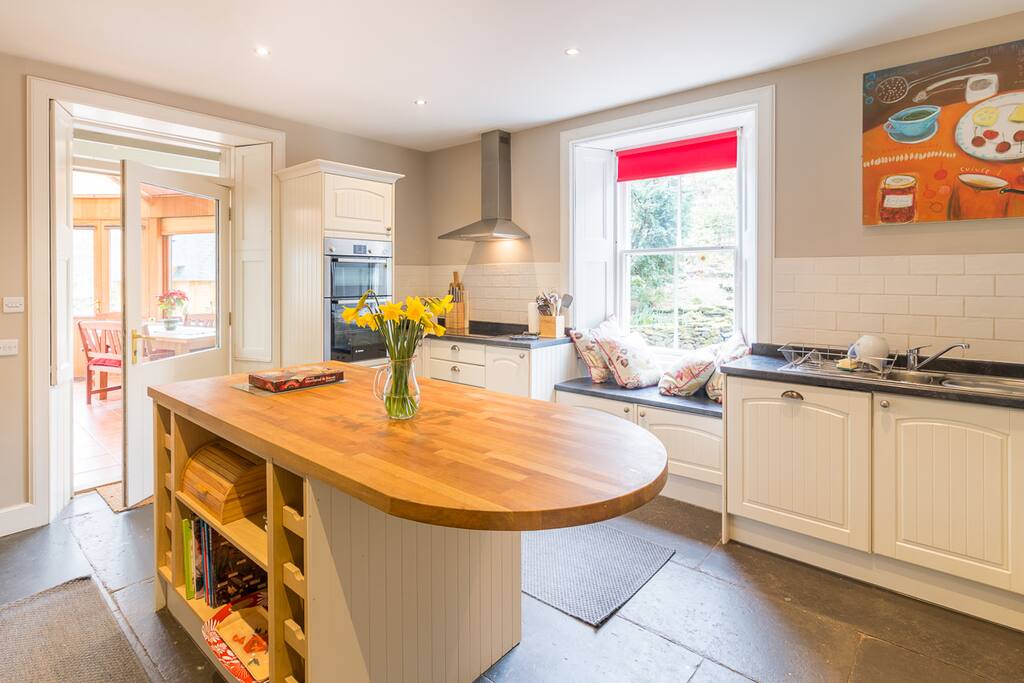 Kitchen with access to the garden room