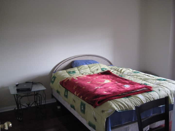 Scarborough Vacation Rentals & Homes Scarborough, Toronto, Canada