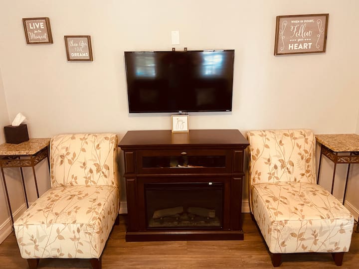 The Carriage House Large One Bedroom Apartment - Lake Mary, FL