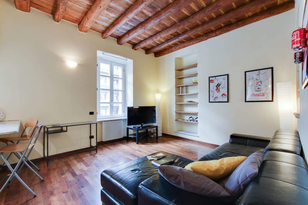 1br apartment Como centre