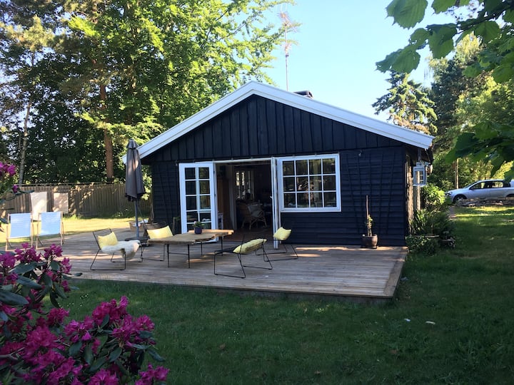 Fantastisk Hyggeligt Sommerhus I Rågeleje. - Gilleleje