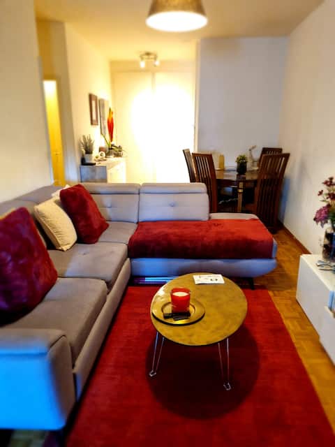 Cosy clean private room with a comfortable bed.