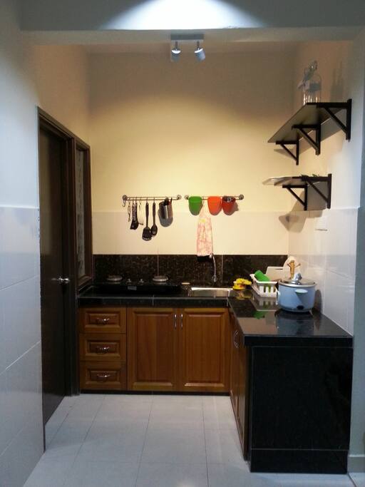 Fully equipped kitchen and cooking is allowed