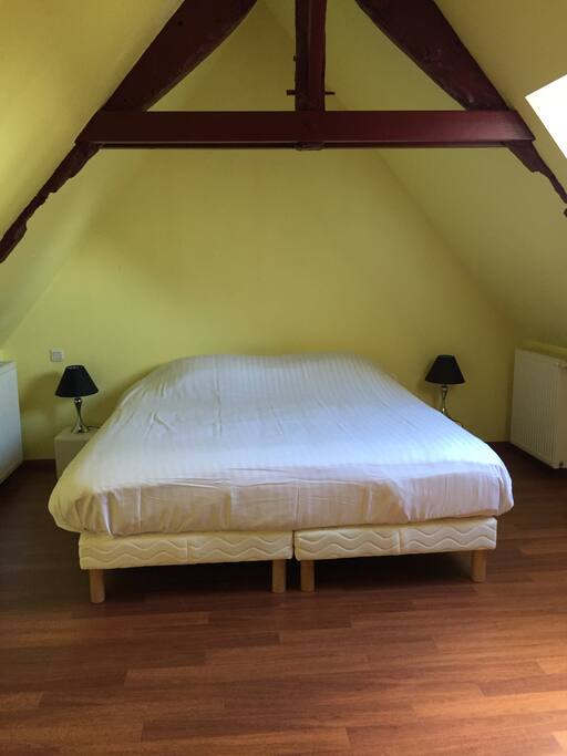 Lit 2 personnes 180 cm