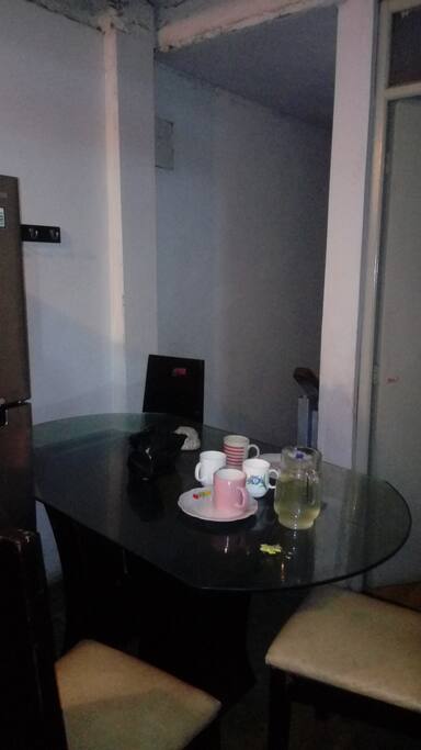 Un pequeño comedor. La pueden usar