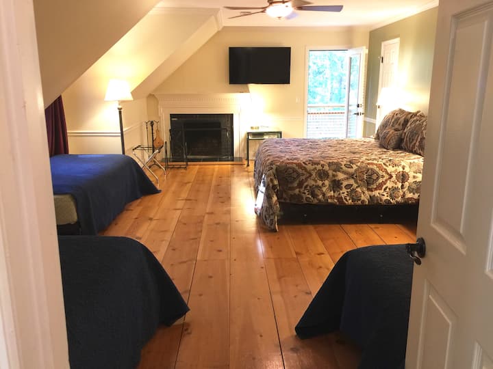 Електрическа камина на горния етаж