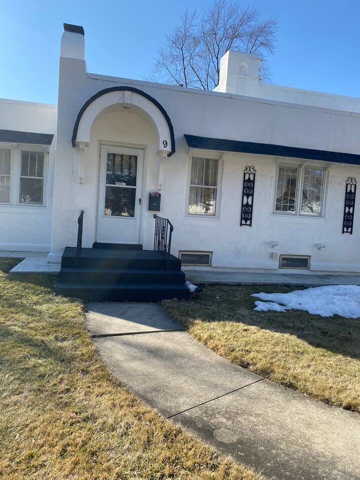 Joliet Vacation Rentals & Homes Illinois, United States Airbnb