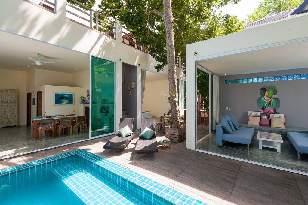 Pool area