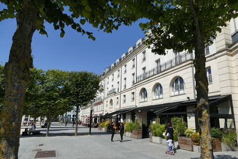 ❧ Disneyland Paris 70m² face Parc, place Ariane ❧