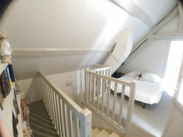 二楼，额外的沙发床